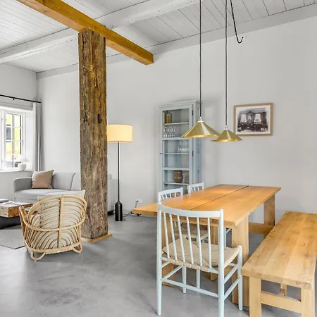 Апартаменты 1 Bedroom Beautiful In Хамбл